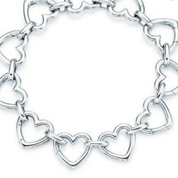 Tiffany & Co.  Rare clasping hearts charm bracelet - Picture 2 of 3